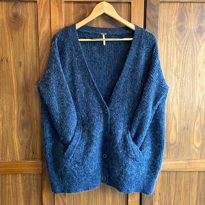 Free People XS (oversized) Navy Cardigan
